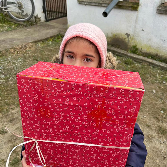 LICHT IM OSTEN - Christmas parcel distribution in Sighișoara - Picture 2