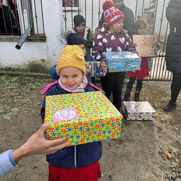 LICHT IM OSTEN - Christmas parcel distribution in Sighișoara - Picture 6
