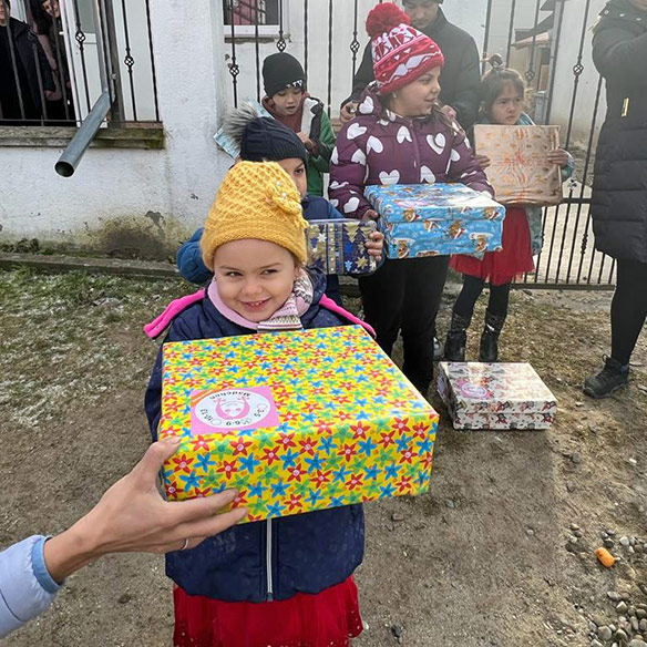 LICHT IM OSTEN - Weihnachtspäckchenverteilung in Sighișoara - Bild 6